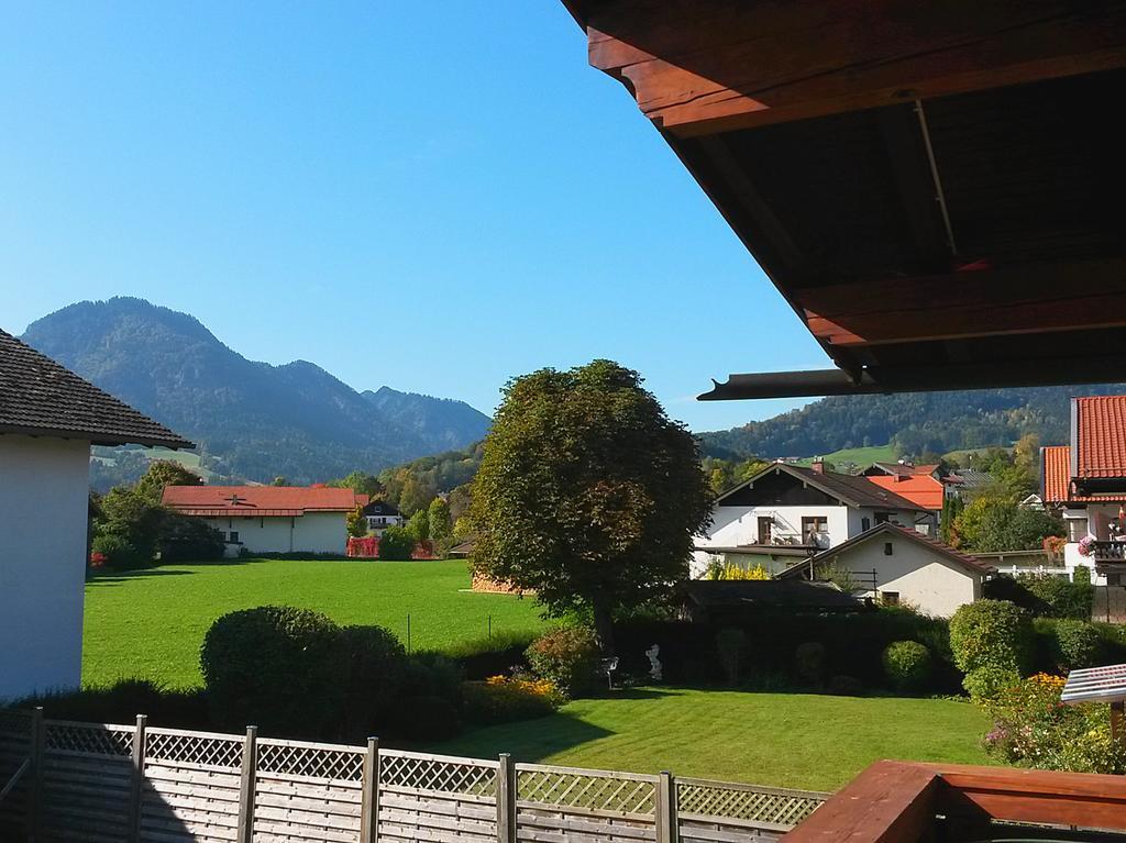 Hotel Alp Inn - Chiemgaukarte Inclusive ルーポルディング エクステリア 写真