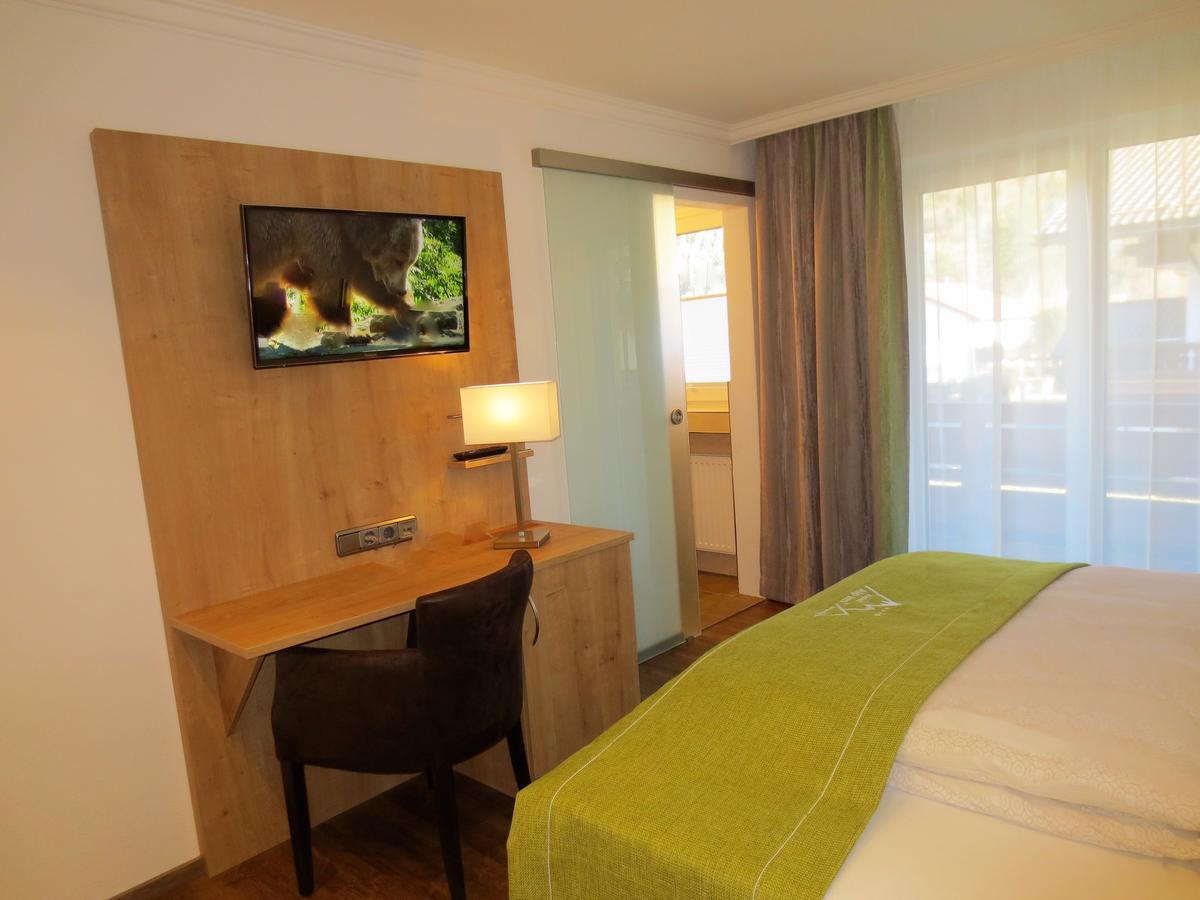 Hotel Alp Inn - Chiemgaukarte Inclusive ルーポルディング エクステリア 写真