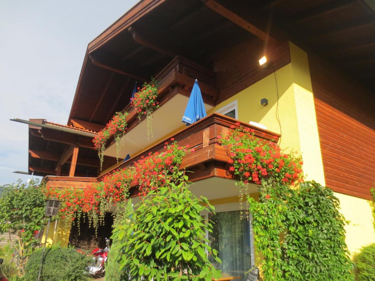 Hotel Alp Inn - Chiemgaukarte Inclusive ルーポルディング エクステリア 写真