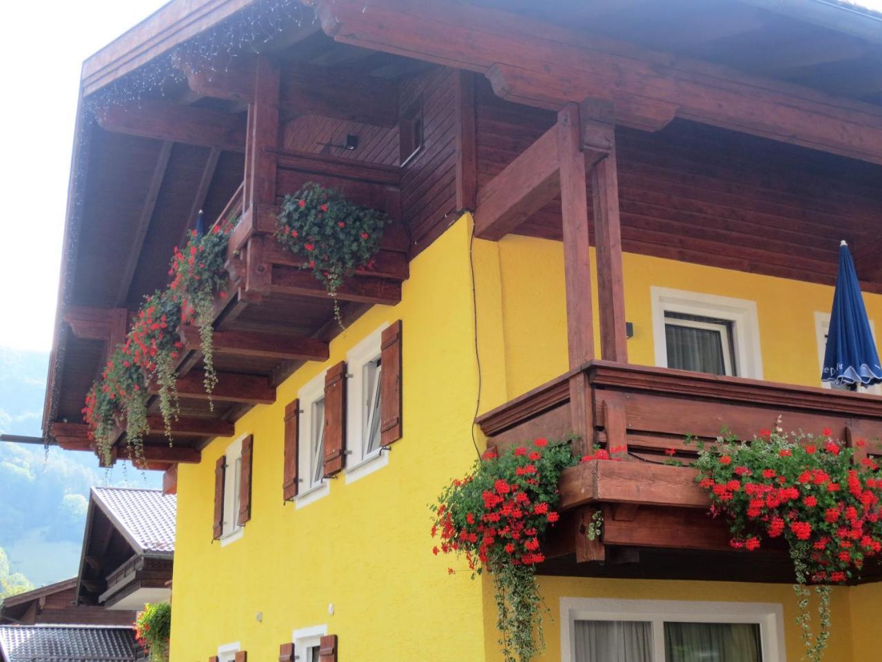 Hotel Alp Inn - Chiemgaukarte Inclusive ルーポルディング エクステリア 写真