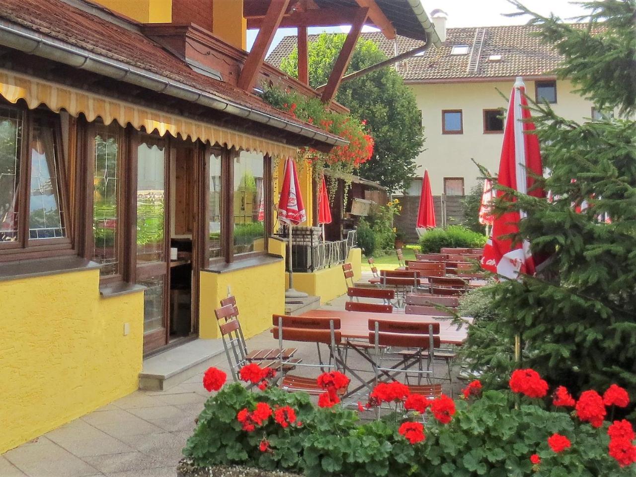 Hotel Alp Inn - Chiemgaukarte Inclusive ルーポルディング エクステリア 写真