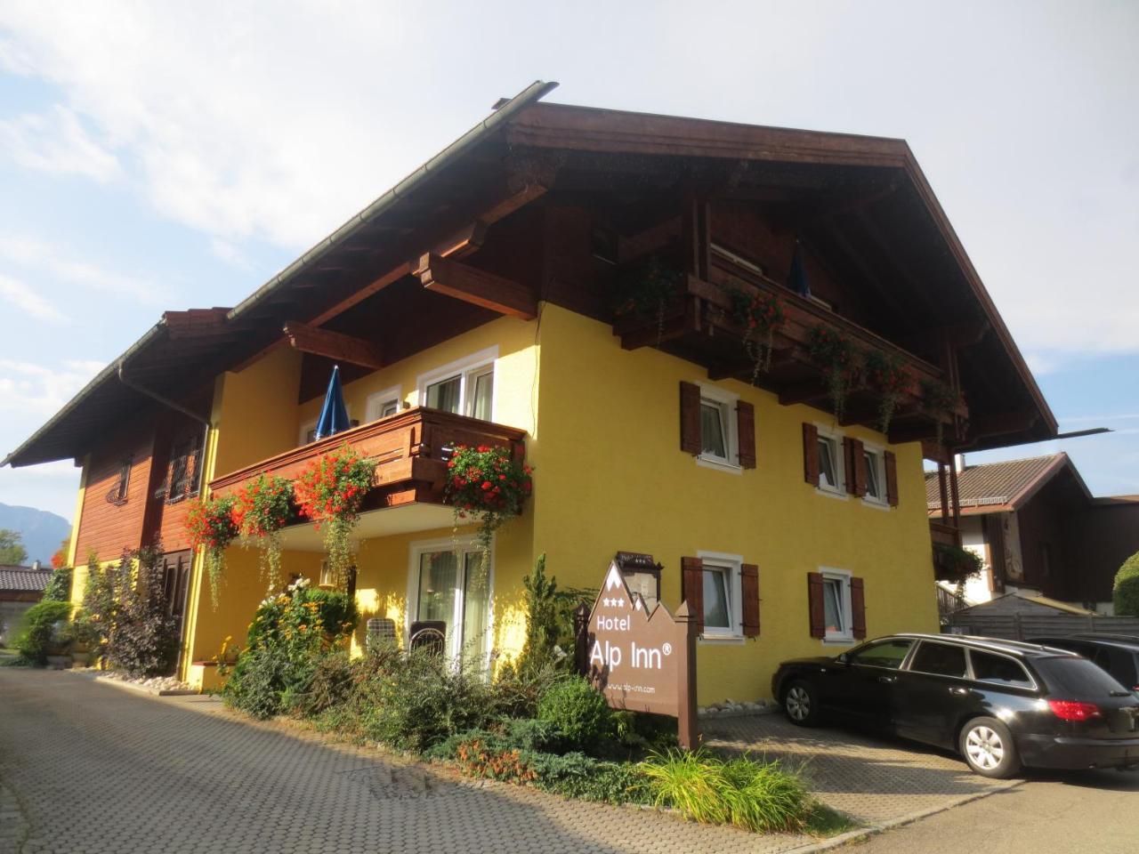 Hotel Alp Inn - Chiemgaukarte Inclusive ルーポルディング エクステリア 写真